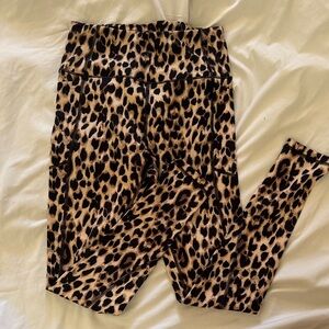 Victoria’s Secret Leopard Print High-Rise Leggings - M